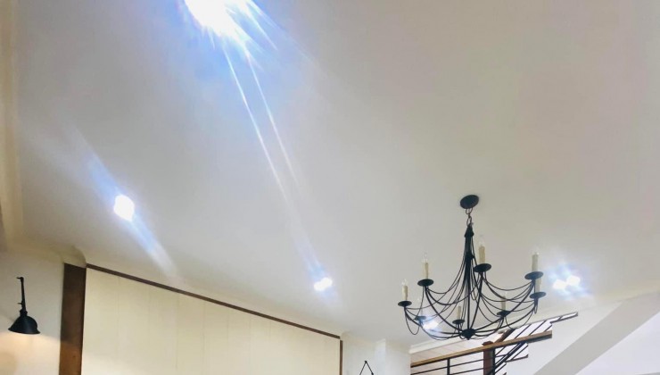 BÁN NHÀ PHÚ NHUẬN - MẶT TIỀN KINH DOANH SẦM UẤT - NHÀ MỠI XÂY Ở LIỀN - NHỈNH 8 TỶ