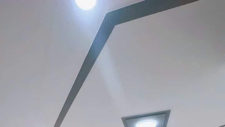 2 TẦNG BTCT- KHU AN NINH - ĐANG CHO THUÊ 9TR 5.15 TỶ NHÀ 2 TẦNG HẺM XE HƠI VÀO NHÀ - - SAU LƯNG ĐƯỜNG TRƯỜNG CHINH- BÊN HONG PANDORA- KẾ HI62 ĐẮC DI-