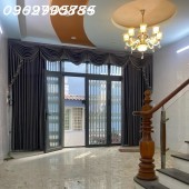 Bán nhà hẻm 6m , huỳnh tấn phát . Q7 , 5 x 11m , 3 tầng giá nhỉnh 5,5 tỷ thương lượng