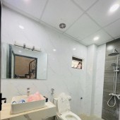 Bán nhà ở ngay Tân Bình.Phạm Văn Hai 46m2 Hẻm ÔTÔ. 6 toi nhỉnh