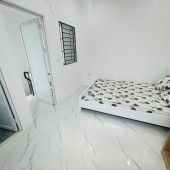 Ô TÔ ĐỖ CỔNG - TRUNG TÂM ĐỐNG ĐA - 4 TẦNG - 3PN KHÉP KÍN - GẦN TRƯỜNG, CHỢ - 30M RA HỒ LINH QUANG.
 Vị trí nhà bán nằm trung tâm Quận Đống Đa, ngõ