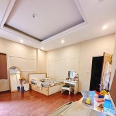 MẶT PHỐ ĐỐC NGỮ (18 TỶ) - MẶT TIỀN SIÊU ĐẸP - TRUNG TÂM BA ĐÌNH - LÔ GÓC CỰC THOÁNG