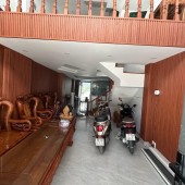 NỞ HẬU 7.65M. . DÀI 21.5M PHƯỜNG TÂN QUY QUẬN 7. 60M RA ĐƯỜNG SỐ 77 140M2.. NGANG 5.61.. .