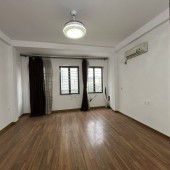 Nhà mới, tôi chính chủ cho thuê, VP, Kinh doanh - 124m2_ 4.5T;  34 Tr. Khu Linh Đàm