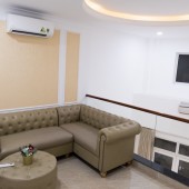 Bán nhà ngang 6 m - hẻm xe hơi căn gốc 3 mặt tiền Lê Văn Sĩ p3q3 - giá 15,8 tỷ - dt 104 m2