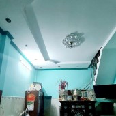 37M2 2 TẦNG NGAY BÀ HOM TỈNH LỘ 10 CHỈ HƠN 2 TỶ