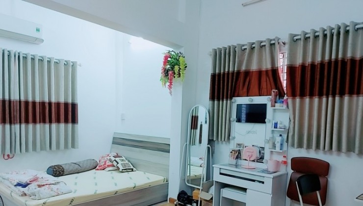Hanh - Cần bán nhà xuất cảnh  ( Lê Tự Tài  ) , cách hẻm xe hơi , 25m2, 2 Tầng BTCT ,  2PN Giá  5 tỷ 5