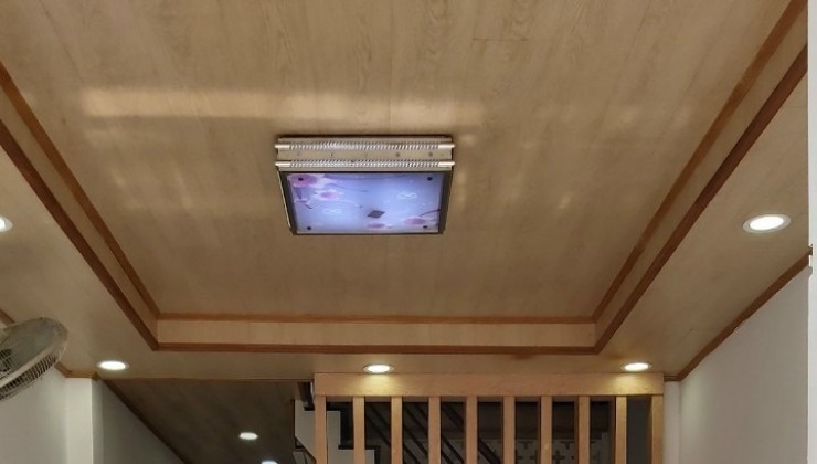 Thời - Cần bán Nhà Phú Nhuận ( Đào Duy Anh  ) , gần chợ , 25m2, 2 Tầng BTCT ,  2PN Giá  5 tỷ 5