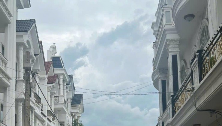 Bán Nhà HXH, Đường Nguyễn Thị Búp. Q12. Giá hơn 4 tỷ