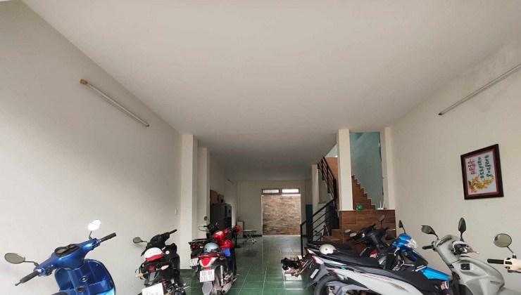 Bán nhà hẻm 835 Nguyễn Duy Trinh, Phú Hữu Q9 , 10x18, 4 tầng chỉ 15 tỷ
