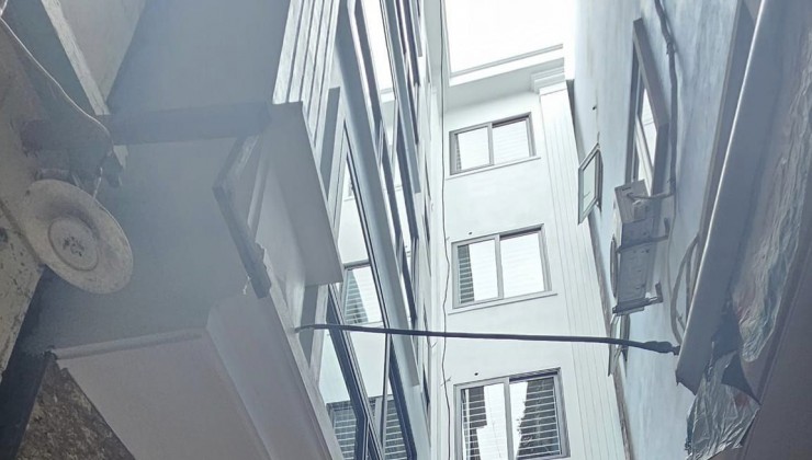 Bán Nhà Xuân Đỉnh 55m x 5 Tầng Mt 7m Nhà Đẹp Ngõ Nông Gần Ô Tô Giá 7.9 Tỷ.