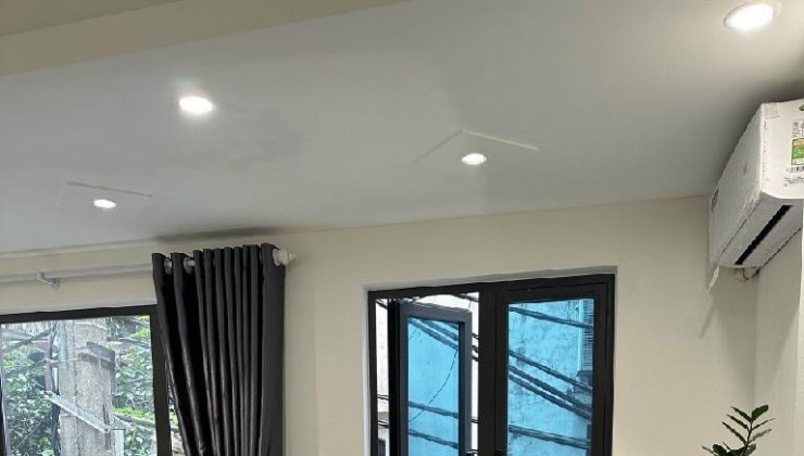 (Siêu Phẩm) CHDV 70m2x8T ngõ 218 Đội Cấn cách ô tô tránh và bãi 5m. DT 1,1 tỷ/năm - 15,3 tỷ bao phí