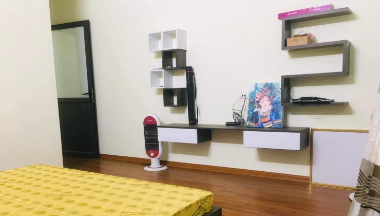 HIẾM BA ĐÌNH MỚI - Ở LUÔN 52MX 4 TẦNG - MẶT TIỀN 4M VUÔNG TRƯỚC SAU, RẤT GẦN PHỐ - CHỈ HƠN 6 TỶ.