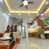 Nhà 4 tầng dân xây khu P/ lô TĐC Giang Biên, vỉa hè ô tô tránh, 68m, MT 4.5m, nhỉnh 11 tỷ
