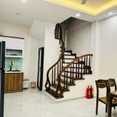 Ở NGAY - CỰC GẦN PHỐ - LÔ GÓC - 2 THOÁNG - TIỆN ÍCH ĐỈNH