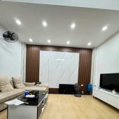 BÁN GẤP NHÀ TÂY SƠN 30M 5 TẦNG MẶT TIỀN 5M GIÁ CHỈ NHỈNH 5 TỶ