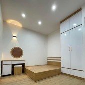Bán nhà riêng 34m2 Thiên Hùng, Khâm Thiên - Gần mặt phố - sân để xe rộng - nội thất đầy đủ - an sinh