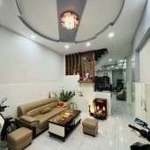 Nhà hẻm xe hơi Dương Tự Quán (4,5 x 15m), 3 tấm nhà đẹp. 6 TY 5