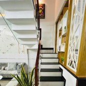 HẺM OTO 1 SẸC sat MẶT TIỀN LE VAN THO -  nha 2 Tầng Mới - 40M2  - GẦN CV LÀNG HOA - chi 4.xti