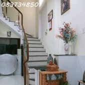 Cần bán căn nhà 1 trệt 2 lầu hẻm 175 đường 2 TnpB Q9.