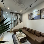 Bán nhà phố Khương Thượng Đống Đa Hà Nội 30m x 5 tầng
