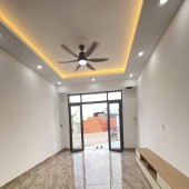 Bán nhà 1 Trệt 2 Lầu P.Hóa An, SHR thổ cư 100% đường nhựa 10m thông thoáng,gần Cầu Mới