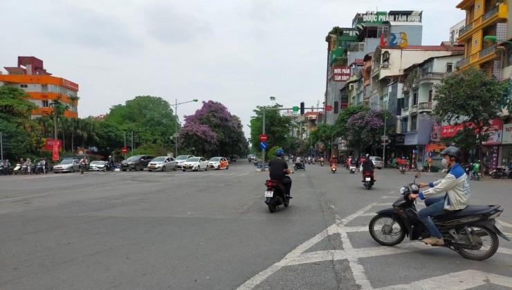 HIẾM-SIÊU VIP-Mặt Phố Kim Mã Gần LOTTE & Vincom Metropolis: 55m2/ MT 4.6m 35.5 Tỷ