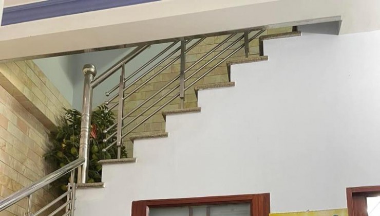 60M2 NGANG HƠN 4M - HOÀN CÔNG ĐỦ NHÀ MỚI ĐẸP 3 TẦNG KIÊN CỐ - HẺM XE HƠI 5M XỊN -