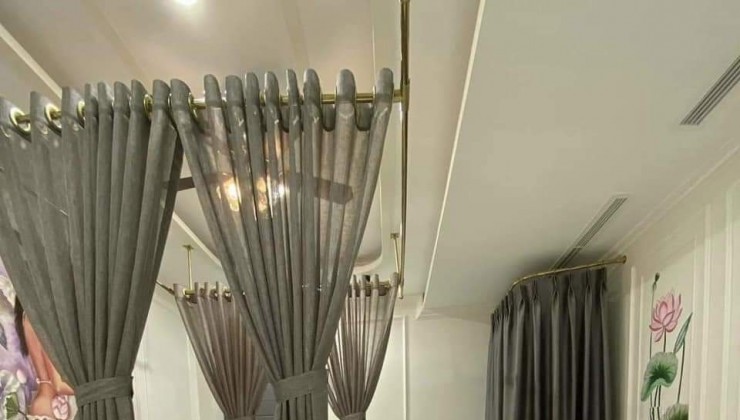 Bán nhà 824 Sư Vạn Hạnh Ngang 8m Quận 10, 8x20m 3 tầng - HĐT 1.300 tỷ/năm. Chỉ 47 tỷ