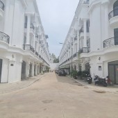 Bán nhà mặt tiền, kinh doanh thuận lợi, ngay tại trung tâm Tây Ninh