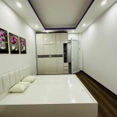 BÁN NHÀ ĐẸP TẶNG NỘI THẤT, TRUNG TÂM Q.LONG BIÊN, 36M2 NHỈNH 4 TỶ