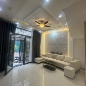 NGANG 5.61.. . NỞ HẬU 7.65M. . DÀI 21.5M PHƯỜNG TÂN QUY QUẬN 7. 60M RA ĐƯỜNG SỐ 77 140M2..
