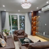 Bán nhà Lâm Du - 82m2 - 4T - 10,8 tỷ - ô tô thông, chờ thang máy, nội thất xịn sò