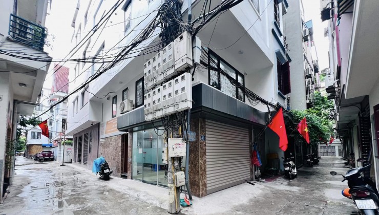 PHÂN LÔ - VỈA HÈ - HAI MẶT NGÕ Ô TÔ TRÁNH - ĐỖ ĐẬU NGÀY ĐÊM - BÁN ĐẤT TẶNG NHÀ 3 TẦNG - SỔ HOA HẬU - HIẾM CÓ KHÓ TÌM - KINH DOANH ĐƯỢC.