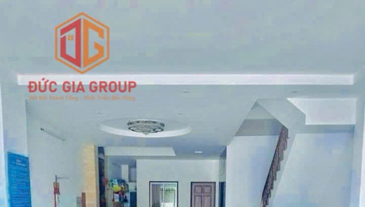 Bán lô góc siêu đẹp, ngay cổng trường Nguyễn Bỉnh Khiêm chỉ 4,1 tỷ