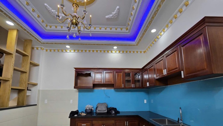 Hẻm Xe Hơi Liên Khu 4-5 Giá Rẻ.
 Diện tích: 60m2, 4 x 15m.
.