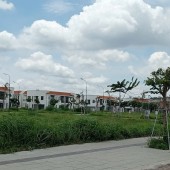 Lô đất 80m2 thổ  cư 100% nằm trên trục đường với lộ giới 20m  khu dân cư,cách quốc lộ 14 500m, đi qua trung tâm tp mới 10p