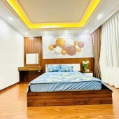 Bán nhà phố Thái Hà, Đống Đa – Phong thủy tốt, tài lộc dồi dào, 42m2 x 6T thang máy, MT 5m, 10 tỷ