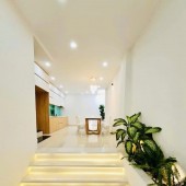 Vip Nhất Trường Thọ - Hẻm Xe Hơi - Nhà Đẹp 3 Tầng - Chỉ 6.3 Tỷ Không Có Căn Thứ 2