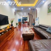 -TRỊNH ĐÌNH CỬU- HOÀNG MAI -DT :54,5m2- 5 TẦNG-MẶT -TIỀN 3,8m
- TẶNG FFUN NỘI THẤT SÀN CỬA GỖ LIM XỊN 100% 
- CÓ Ô CHỜ THANG MÁY