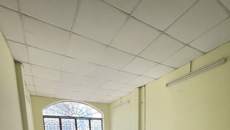 NHÀ NHỎ 24m2 3 TẦNG - NỞ HẬU - QUẬN 10 NHÀ NGAY KHU CHỢ ẨM THỰC HỒ THỊ KỶ - HẺM XE HƠI THÔNG - VỊ TRÍ TRUNG TÂM - 2 CĂN RA MẶT TIỀN -