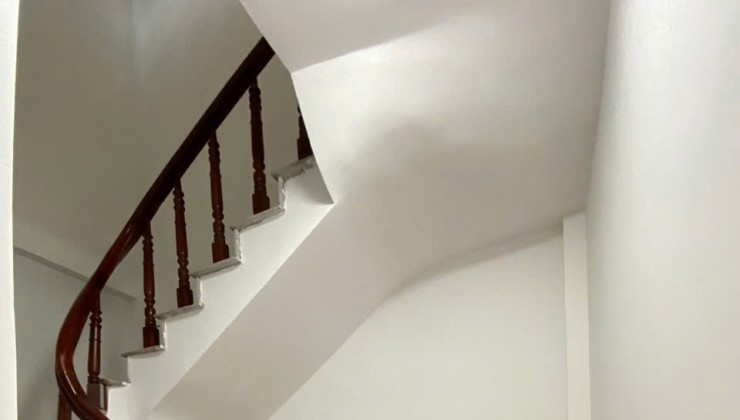 Cần bán căn nhà 35m2,  5 tầng tại Hoàng Mai, Hai Bà Trưng, chỉ còn 5,85 tỷ