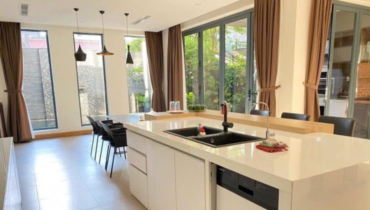 Bán Biệt Thự 4 tầng ĐỖ THẾ CHẤP, Phước Mỹ, Sơn Trà, Đà Nẵng diện tích 247m2 giá 32 tỷ.
