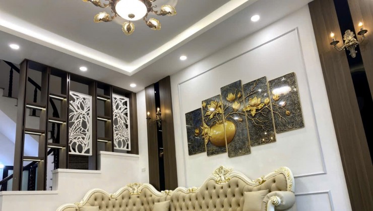 Cơ hội sở hữu ngôi nhà 73m2, vị trí đẹp tại Long Biên, giá cực kỳ hấp dẫn