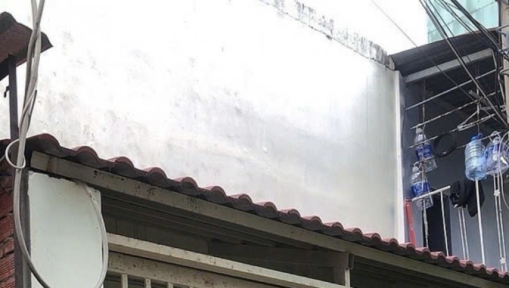 NHÀ C4 tiện sửa xây mới , 64m2 chỉ 6ty6 còn bớt, CMT8, Tân Bình