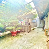 chính chủ bán gấp nhà tại Nguyễn Khoáí Hoàng Mai 200m2 5 tầng 5m mặt tiền hơn 20 tỷ ô tô đỗ cửa