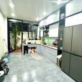 Bán nhà Bồ Đề , Nhà Đẹp , Ô tô Đỗ Cửa , 76m2 , mt4,8 , 13,2 tỷ