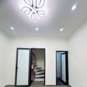Nhà  Nguyễn Văn Đậu , P.11, 70 m2,HXH thông sát