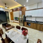 Giá rẻ đến bất ngờ! Ngôi nhà hoàn hảo 32m², 5 tầng, chỉ 5,99 tỷ