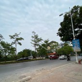 Sở hữu ngay ngôi nhà trong ngõ, DT 30m2, 5 tầng để đõ đau đầu về tiền, 0902318197